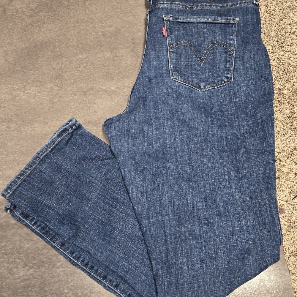 Levi’s Classic Straight Women’s Size 16M 33x30 Blue Jeans Style 3514 CW-0923